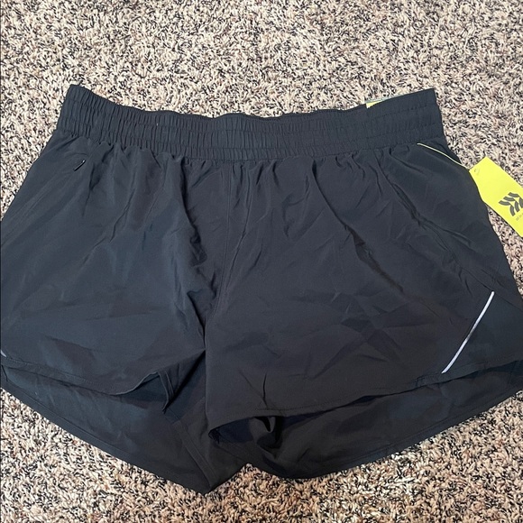 all in motion Pants - All in Motion Woman’s Lined Black Core Run Shorts Size M 3” Inseam | NWT
